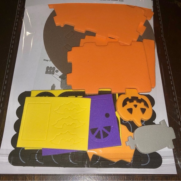 💛 DIY MINI HALLOWEEN HOUSE 💛 - Picture 4 of 5